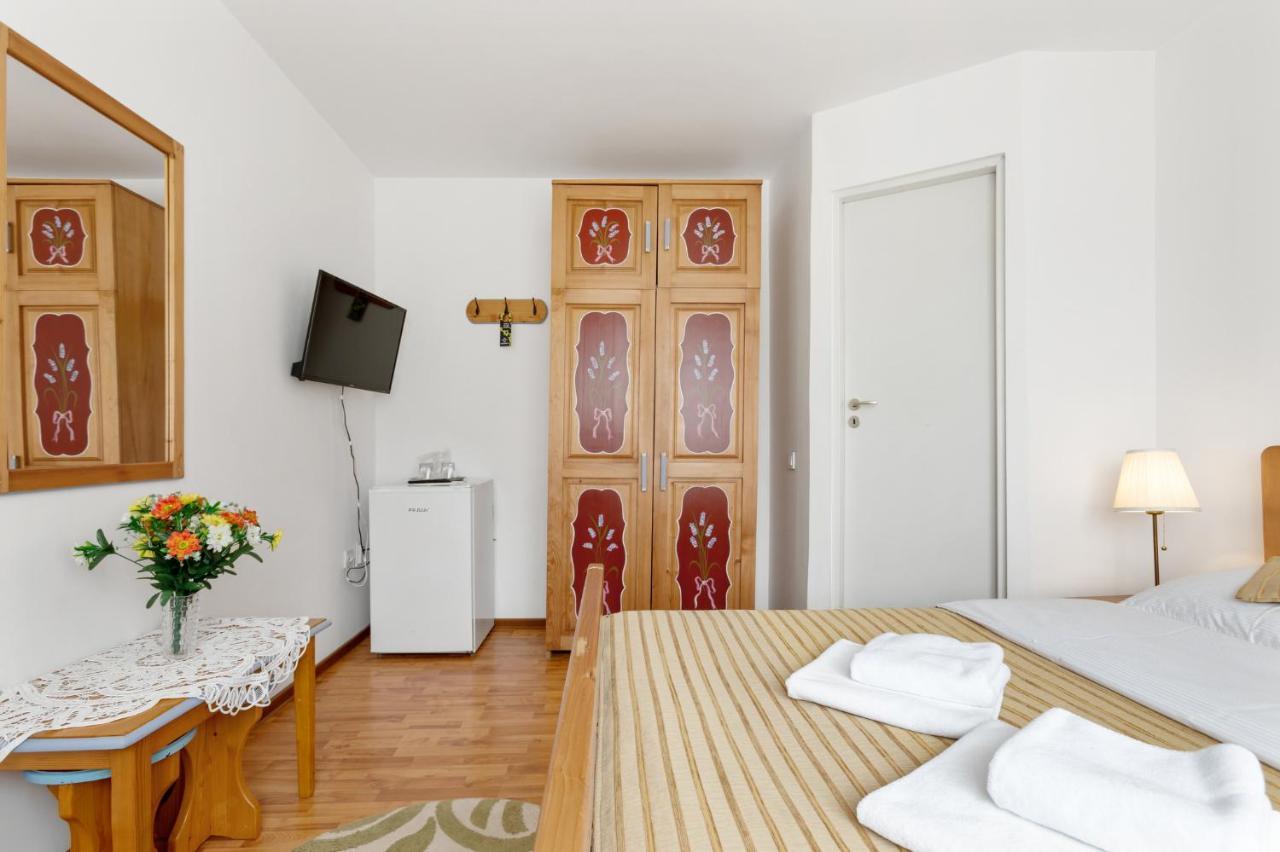 Casa Rasnoveana Экстерьер фото